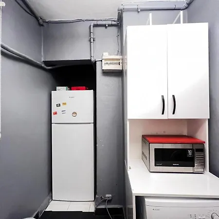 Two Flats With 6br, 4ba شقة *