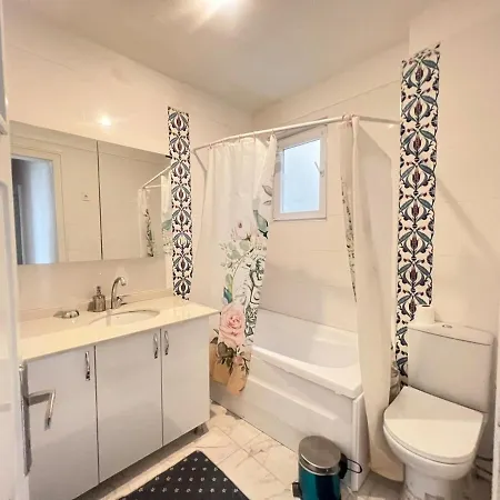 Two Flats With 6br, 4ba شقة *